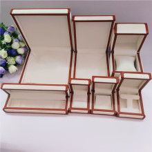 義烏明輝工藝包裝廠 專業珠寶盒、首飾盒、禮品及橡膠制品生產商